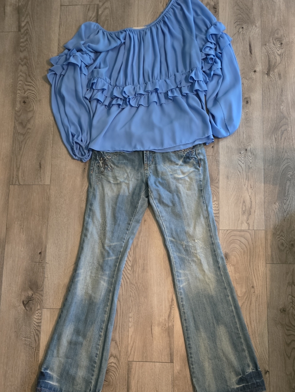 Destressed Rock Demin Outfit.